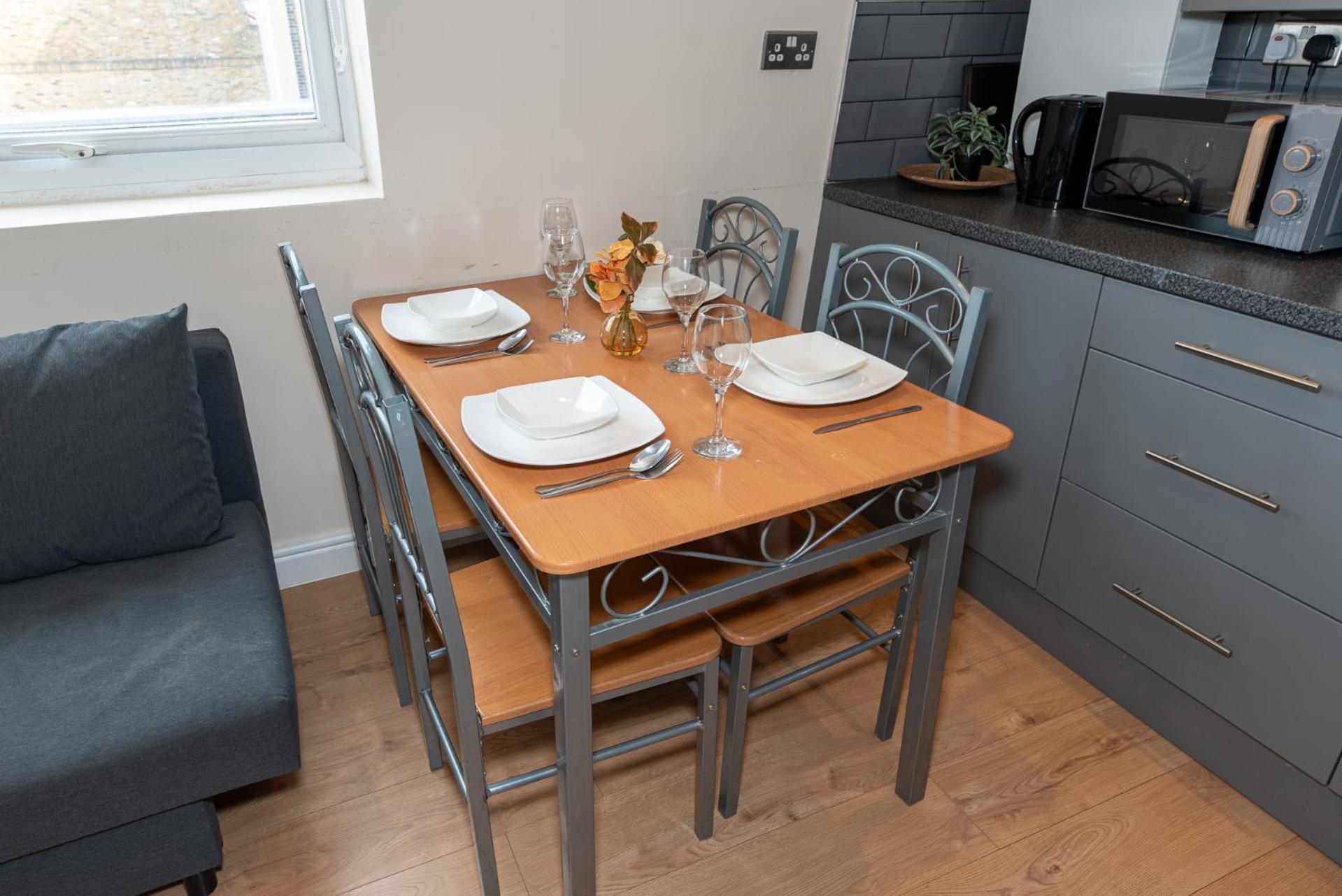 Lovely 3 Bed Apartment In The City Of Londen Buitenkant foto