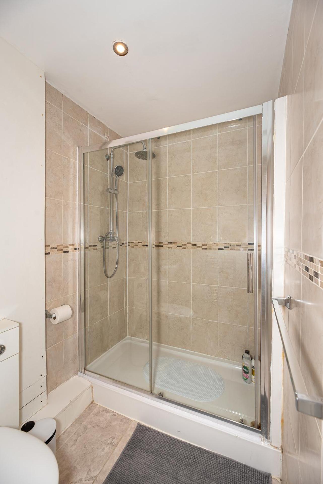 Lovely 3 Bed Apartment In The City Of Londen Buitenkant foto